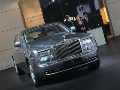 Rolls-Royce Ghost appears at Shanghai show